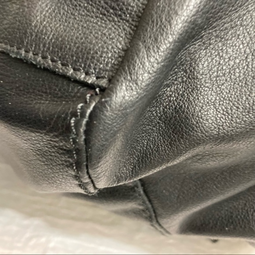 Liebeskind Berlin black leather multi pocket bag - Picture 9 of 15